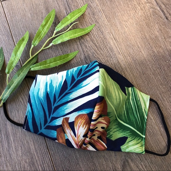 Hand Crafted Other - 1  cotton face mask handmade Hawaiian hibiscus